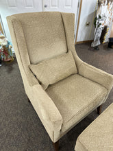 Load image into Gallery viewer, Ethan Allen Occasional Chair
