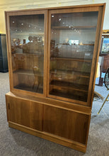 Load image into Gallery viewer, China Cabinet
